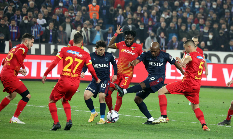 Fırtına Karagümrük’ü Yıkar mı? Trabzonspor – Fatih Karagümrük Maçı Analizi ve Tahmini (Şifresiz izleme linkleri)