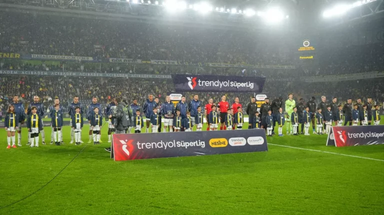 Başakşehir – Fenerbahçe Maçı Canlı İzle: 9 Mayıs 2025 Maç Yayını, Kadrolar ve Detaylı İstatistikler